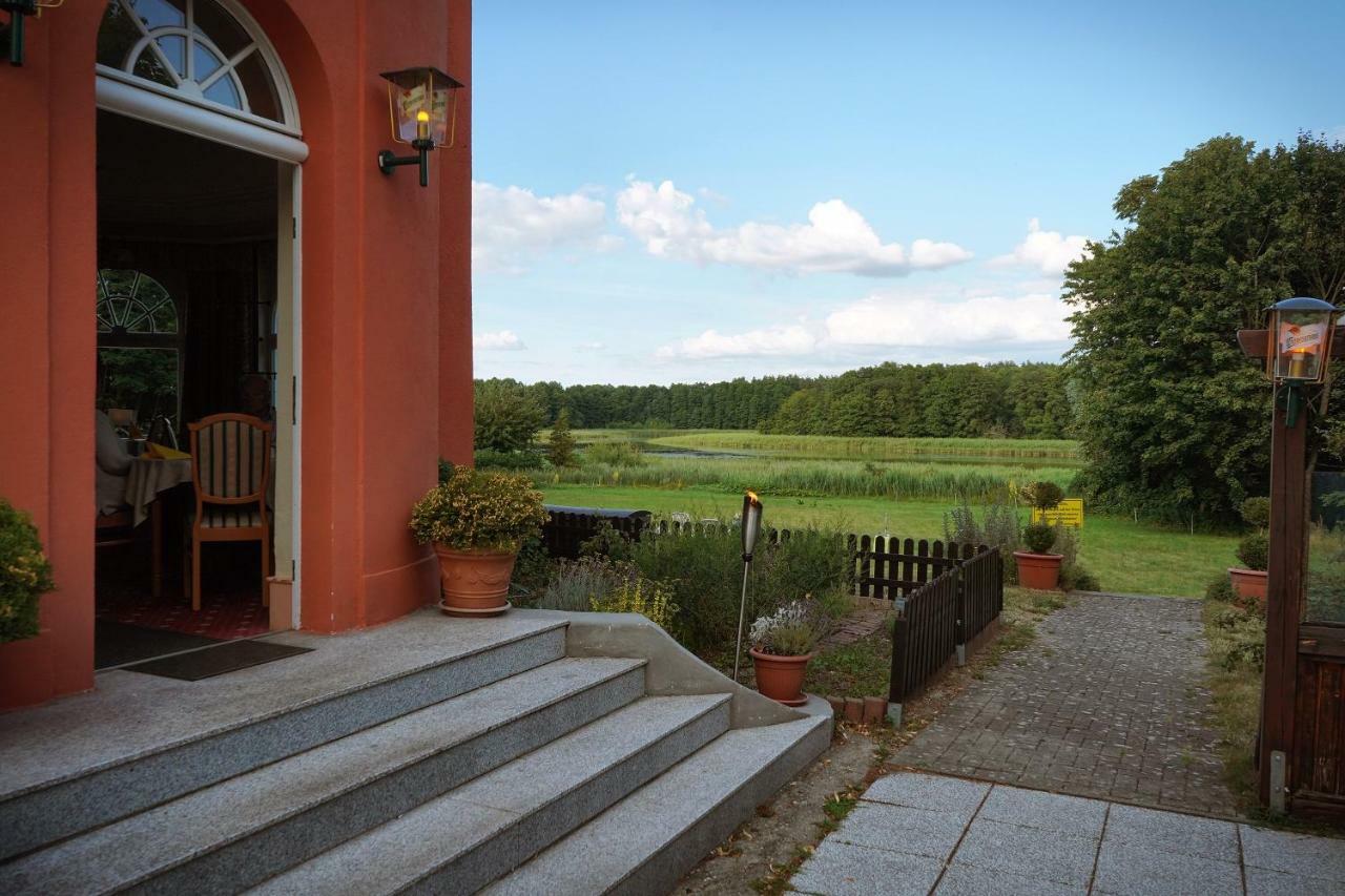 Altes Gutshaus-Federow Exterior foto